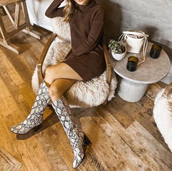 Sassy Kenneth Cole Snake Embossed Boots - Picture 5 of 11